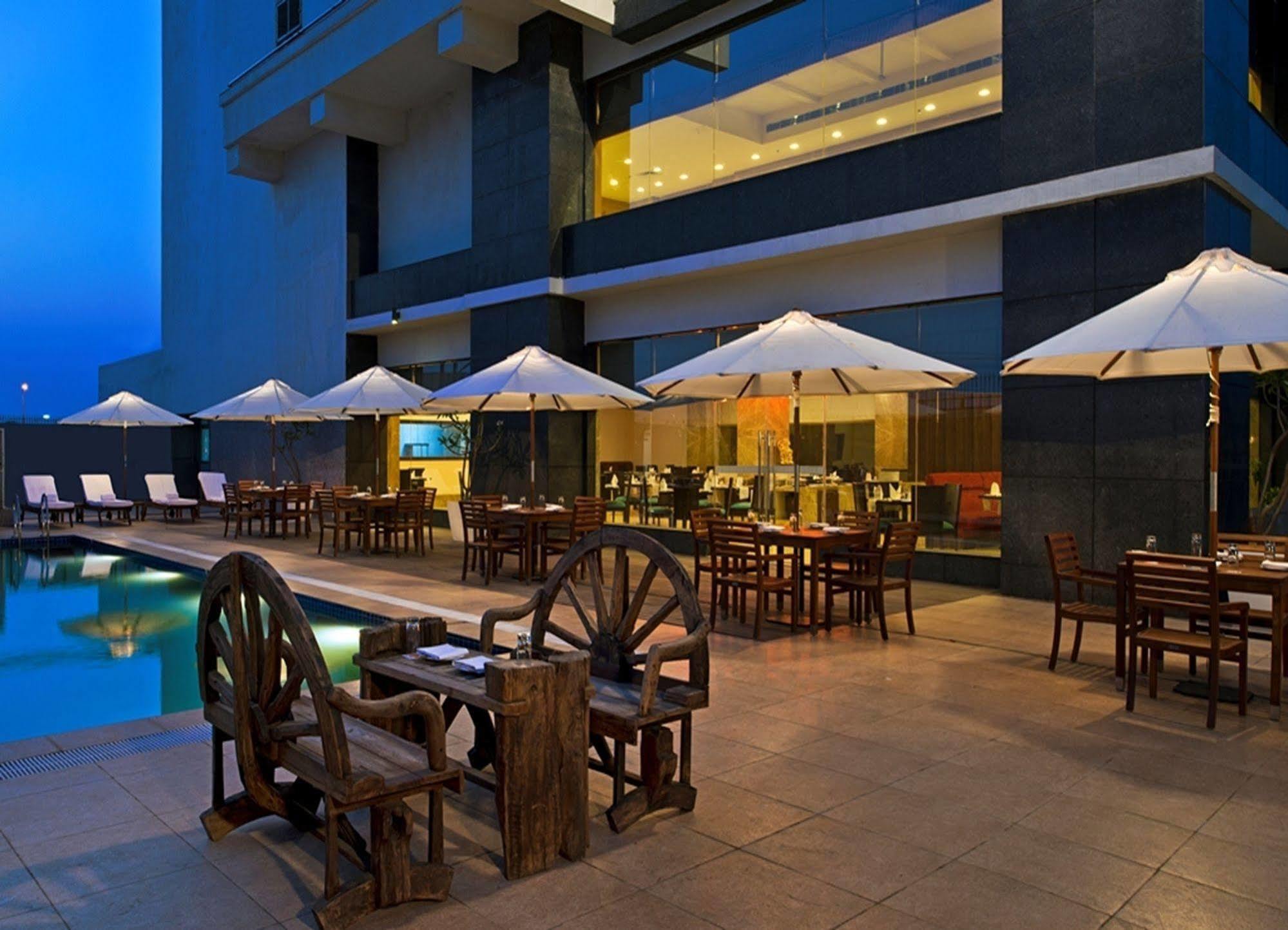 Red Fox By Lemon Tree Hotels, Bhiwadi Экстерьер фото